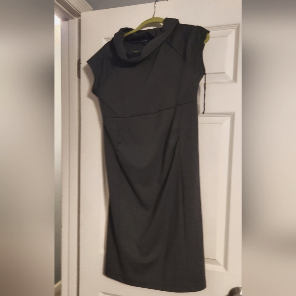 NWOT Gap Maternity Dress